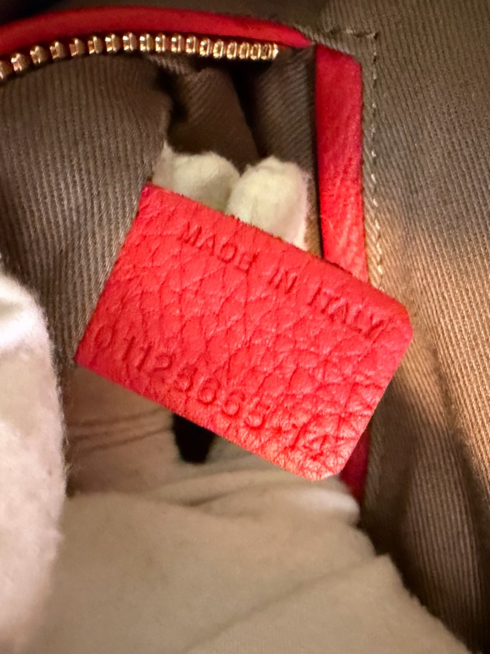 Chloe Red Pebbled Leather Medium Marcie Satchel with Gold Hardware - Picture 15 of 16